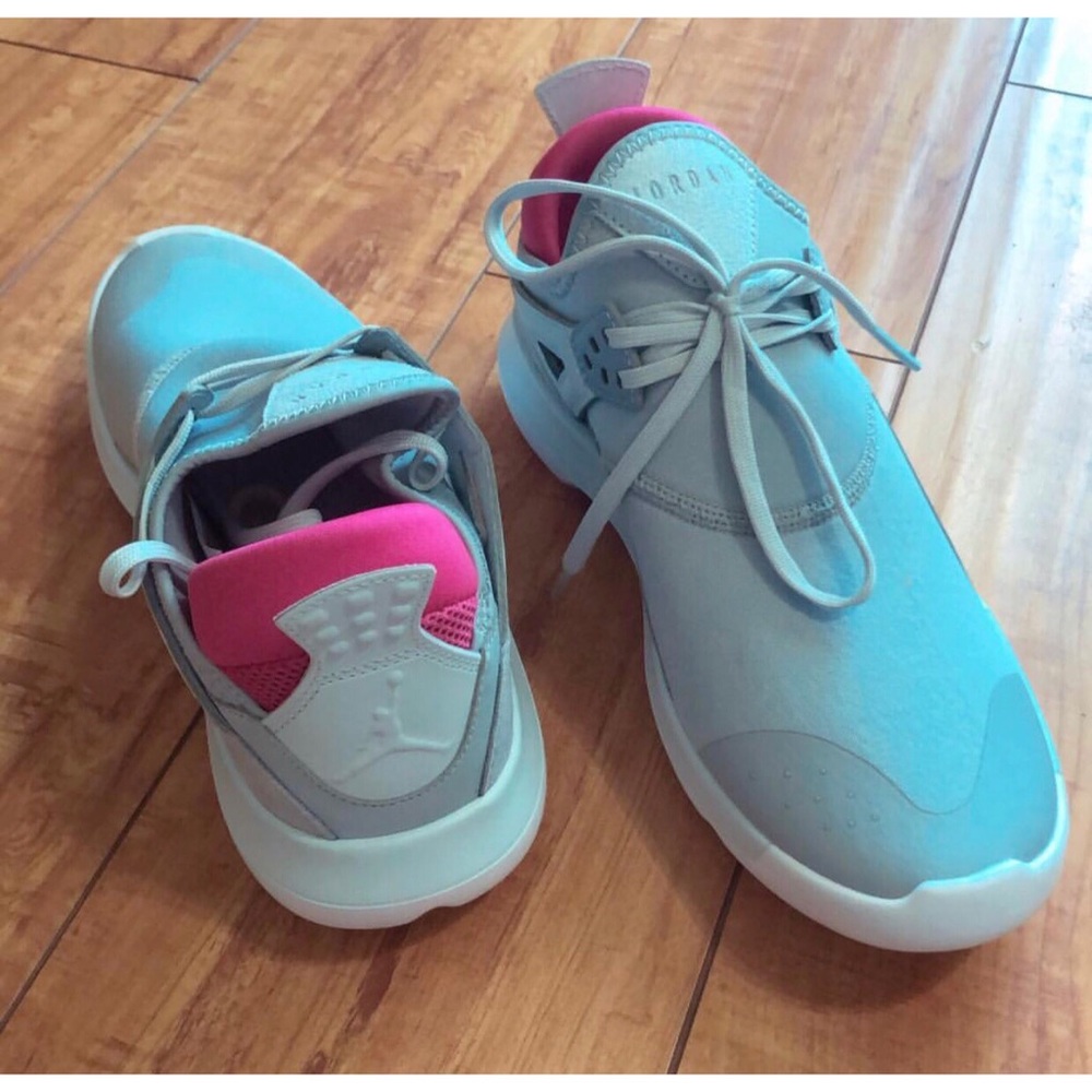 Jordans Sneakers